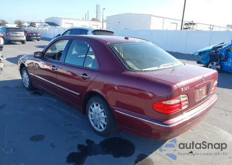 2000 Mercedes-Benz E 320 из США, поврежденный, VIN WDBJF65J7YB125521